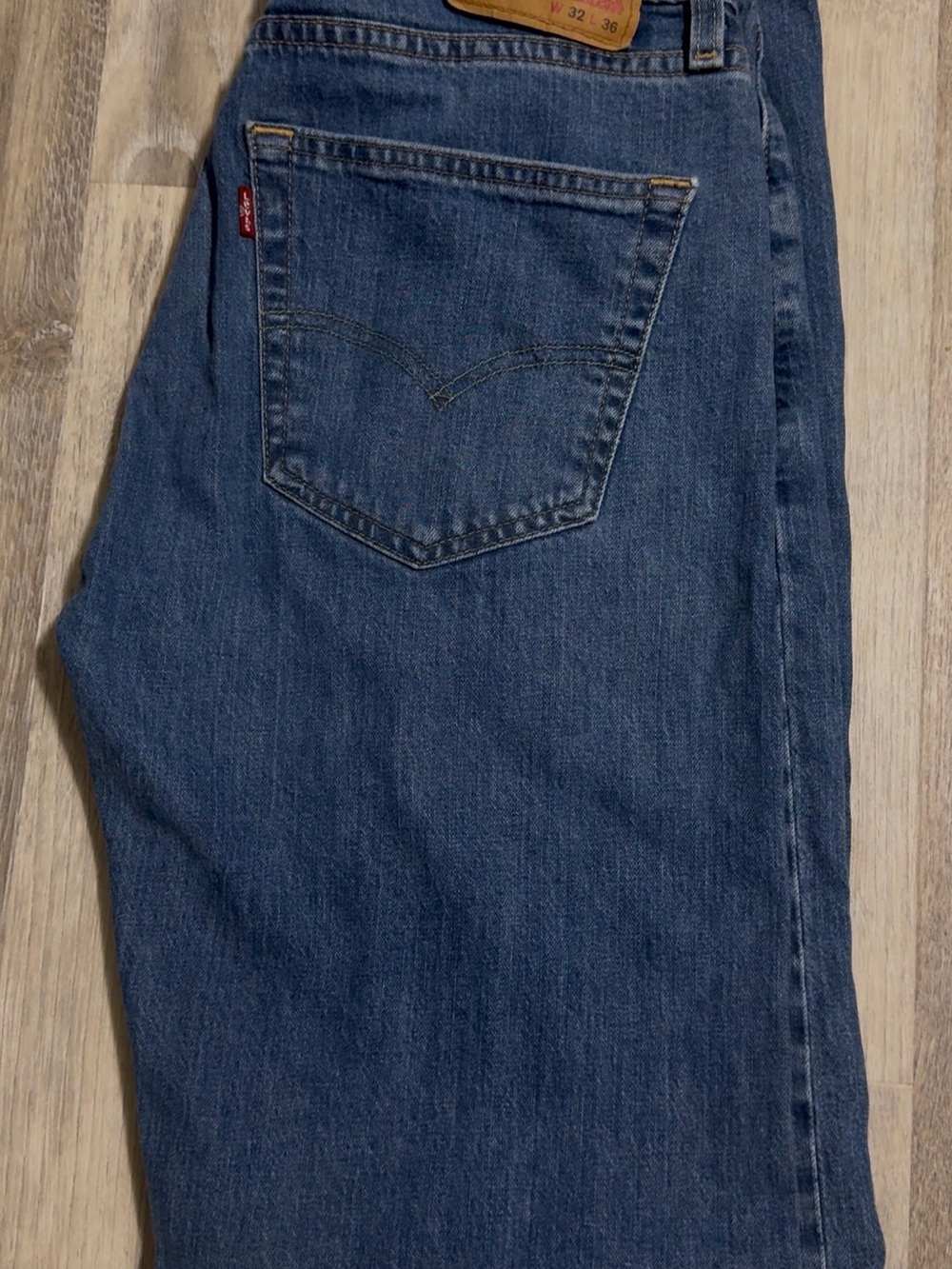 Levi's Classic Mid Blue Relaxed Fit Men's Jeans